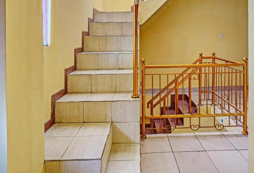 فندق Oyo 92726 Geulis Guest House