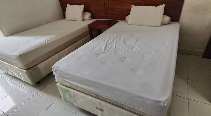 فندق Oyo 92751 Marang Homestay Syariah