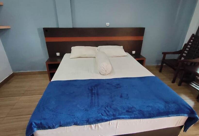 فندق Oyo 92751 Marang Homestay Syariah