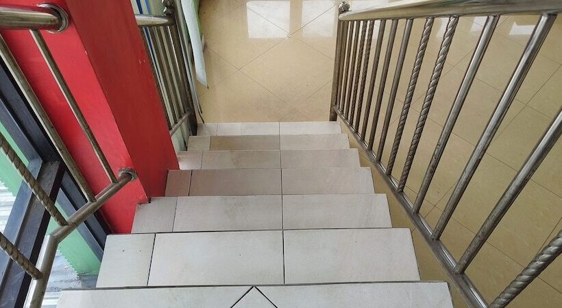 فندق Oyo 92751 Marang Homestay Syariah