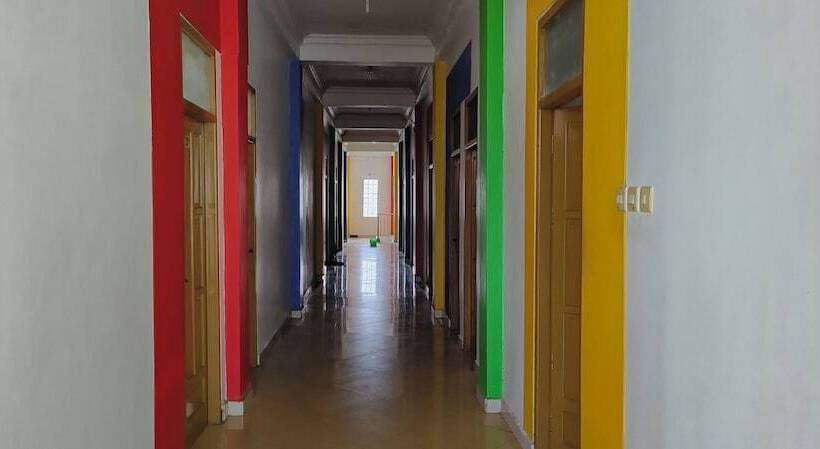 هتل Oyo 92751 Marang Homestay Syariah