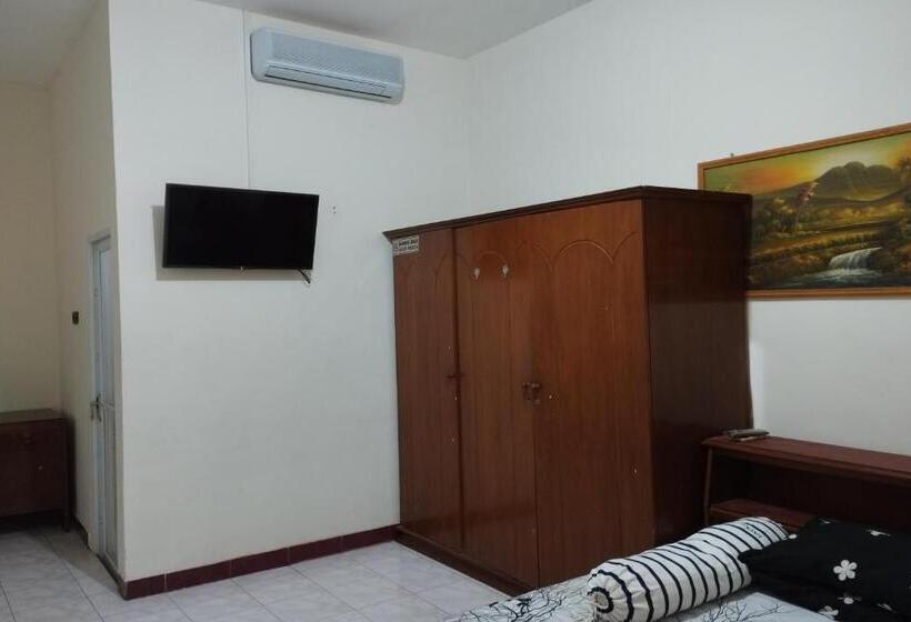 בית מלון כפרי Oyo 92756 Kos Moncok