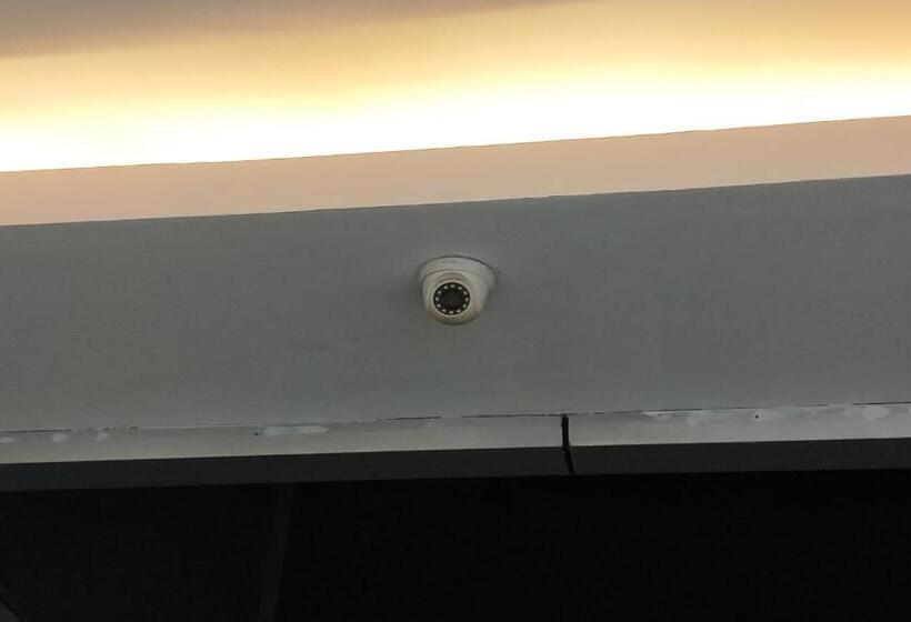 בית מלון כפרי Oyo 92756 Kos Moncok