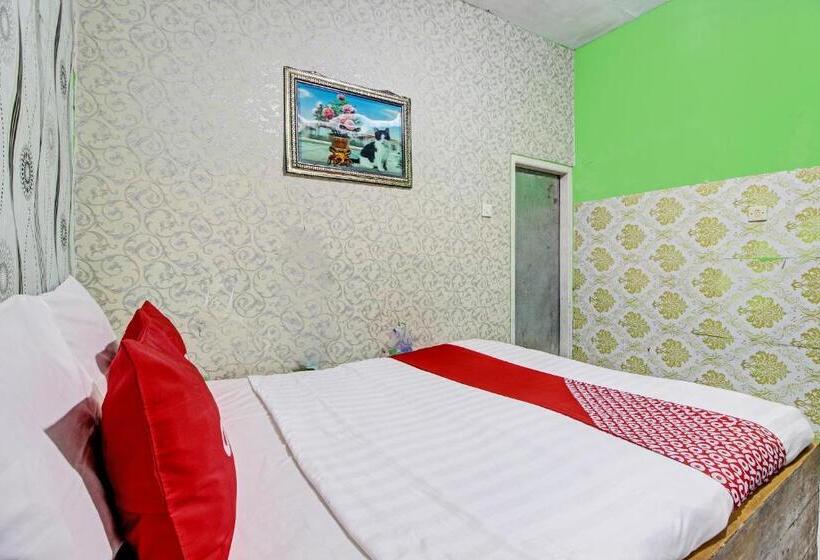 호텔 Oyo 92759 Penginapan Piji Kembar