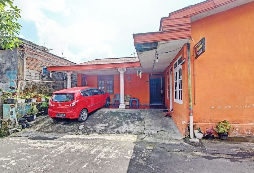 호텔 Oyo 92759 Penginapan Piji Kembar