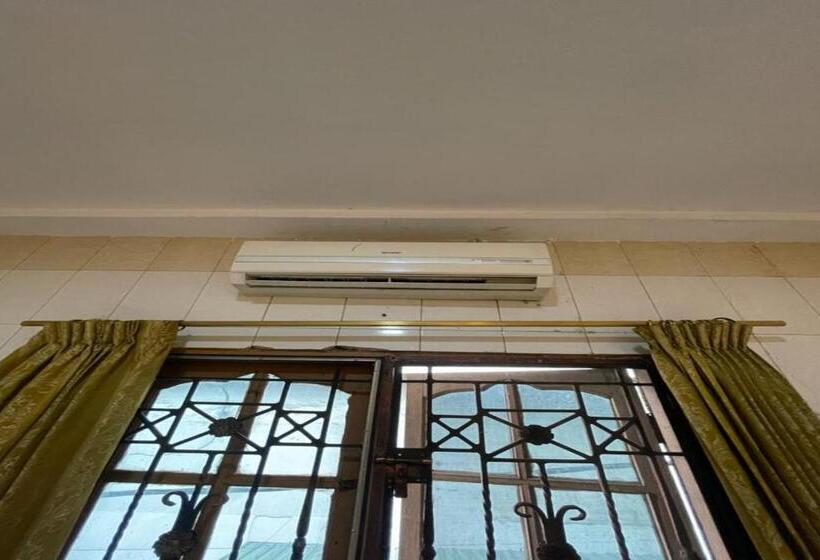 فندق Oyo 92772 Losmen Diah Syariah