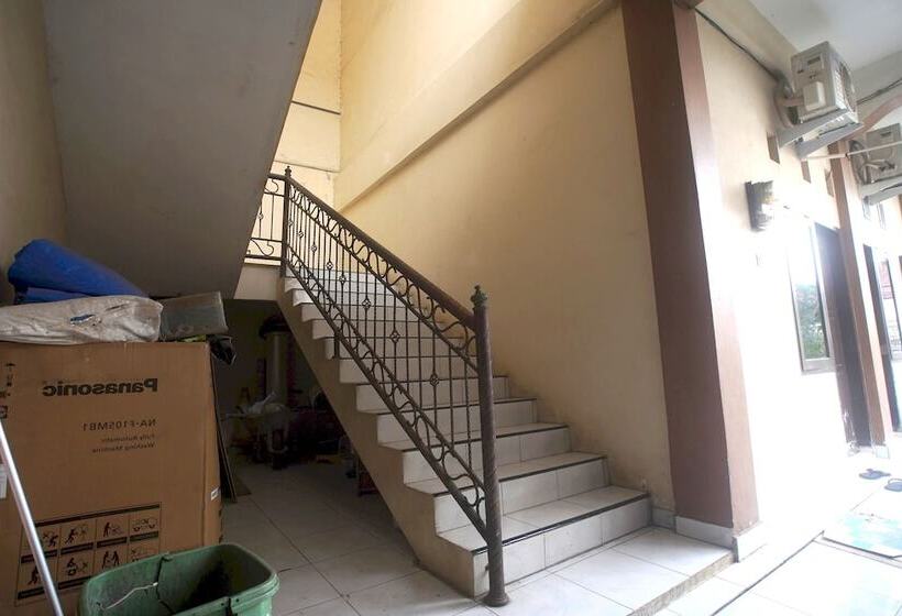 בית מלון כפרי Oyo 92783 Wisma Bunda Syariah