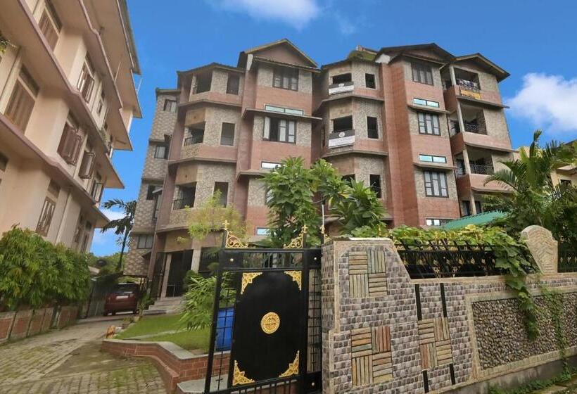 ホテル Oyo Flagship 81524 Gp Lodge