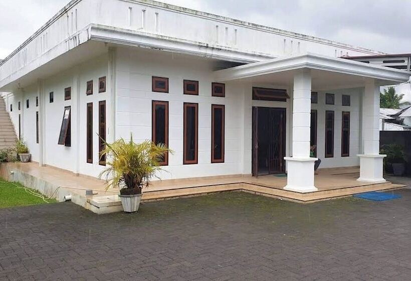 בית מלון כפרי Spot On 92777 Leheran Homestay Near Chr Farm