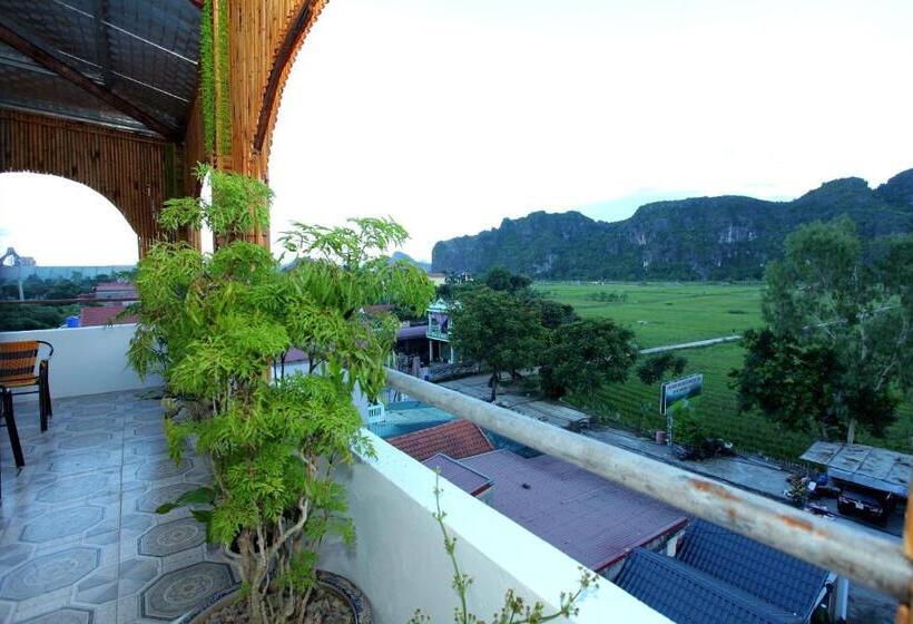 هتل Tam Coc Mountain Flower Homestay