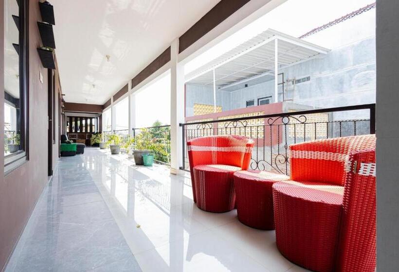 ホテル Villa Three King Fm Mitra Reddoorz