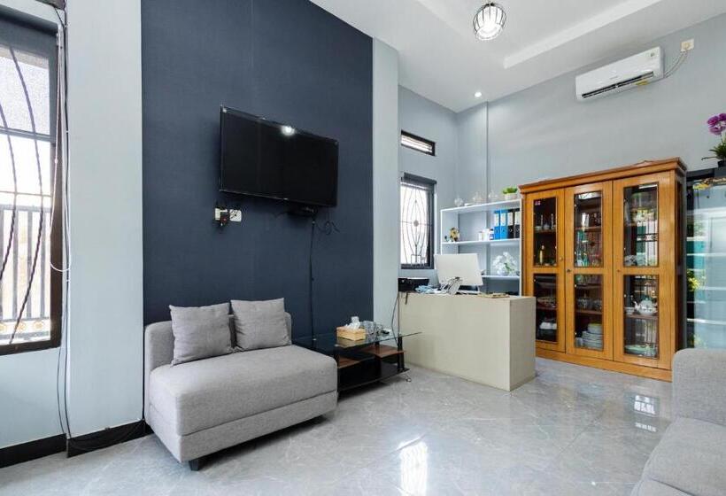 ホテル Villa Three King Fm Mitra Reddoorz