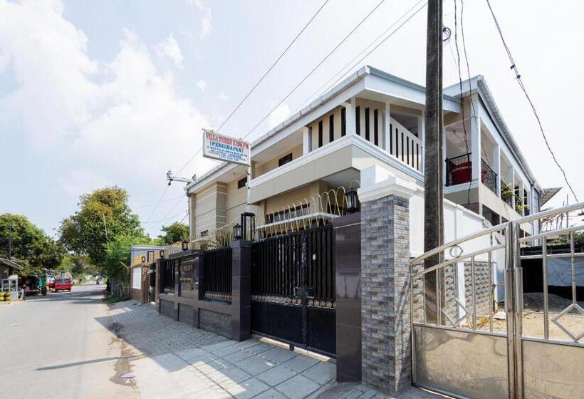 ホテル Villa Three King Fm Mitra Reddoorz