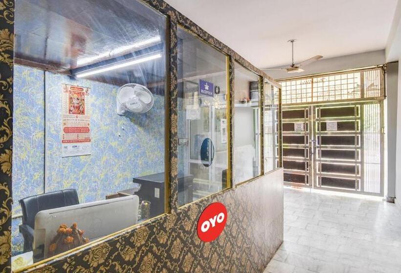 Oyo Flagship Hotel Azad Inn