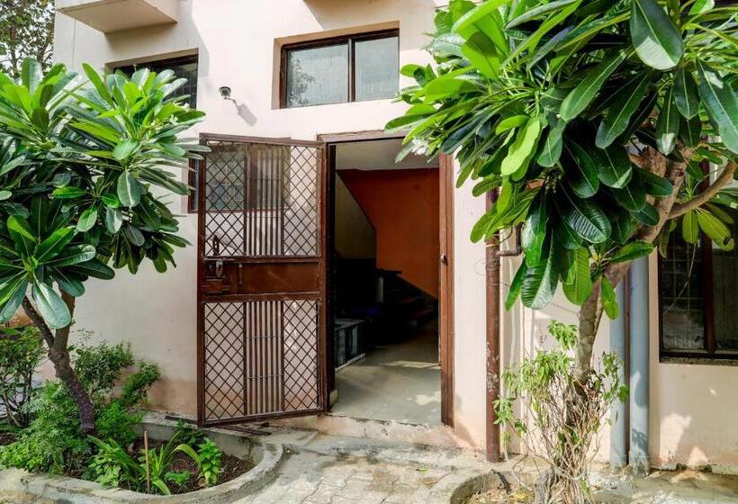 Oyo Flagship Hotel Jagdambey Residency