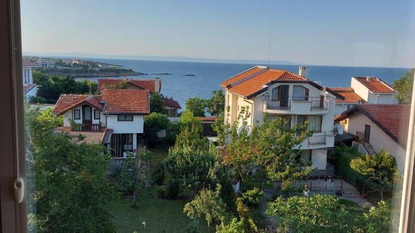 פנסיון Black Sea Pearl