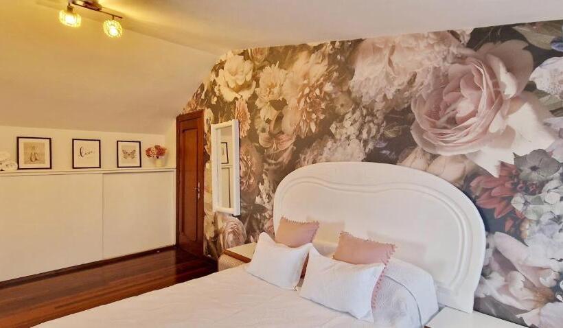 פנסיון Cosma House