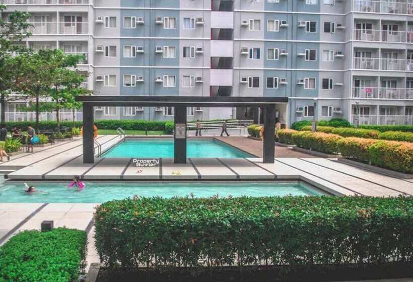 Пансион Room In Condo   Butler S Bnb A Trees Residences Qc Phil