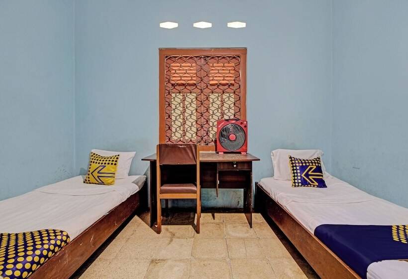 Spot On 92763 Hotel Melati Sukoasih