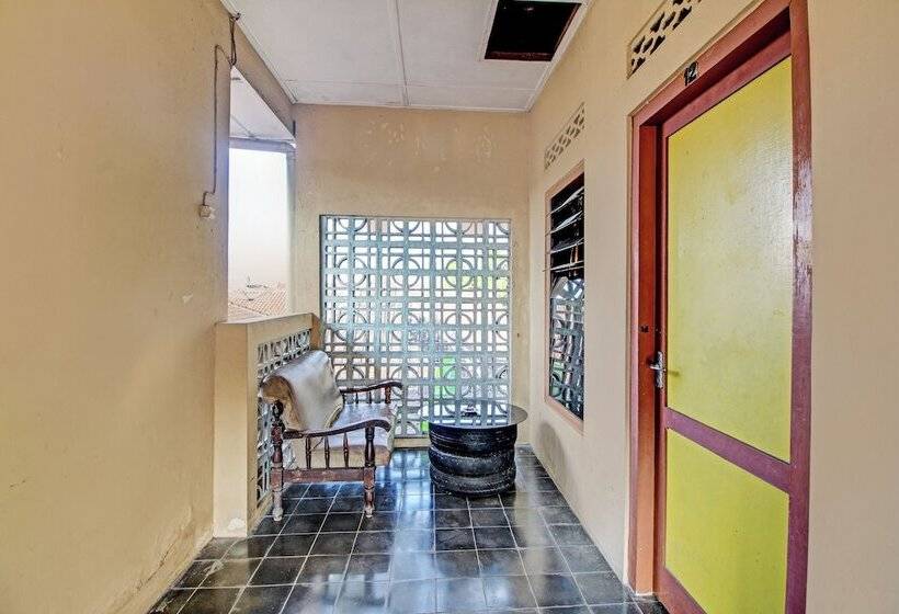 Spot On 92763 Hotel Melati Sukoasih