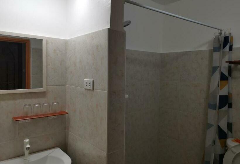 هاستل Aranara Libaong