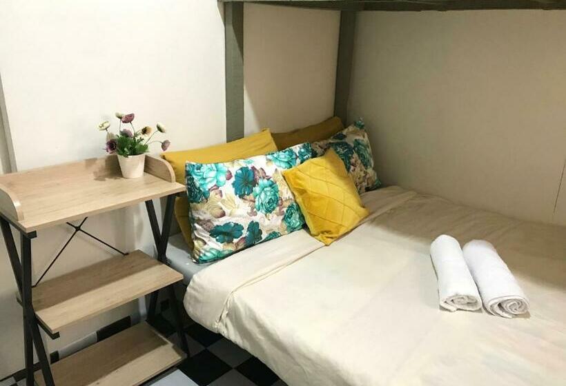 فندق صغير Evrmc La Luna Place