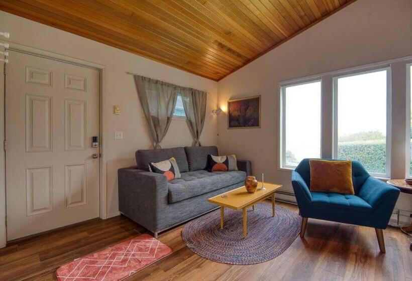 فندق صغير #stayinmydistrict Cape Arago Studio Suite