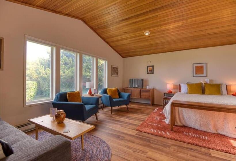 فندق صغير #stayinmydistrict Cape Arago Studio Suite