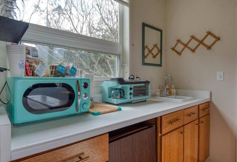 فندق صغير #stayinmydistrict Cape Arago Studio Suite