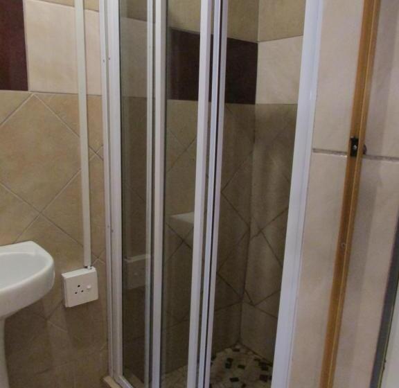 مبيت وإفطار Comfort Stay In Hammanskraal Close To Dinokeng