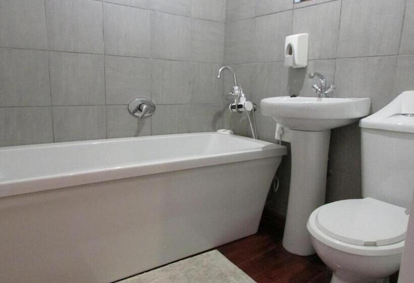 مبيت وإفطار Comfort Stay In Hammanskraal Close To Dinokeng