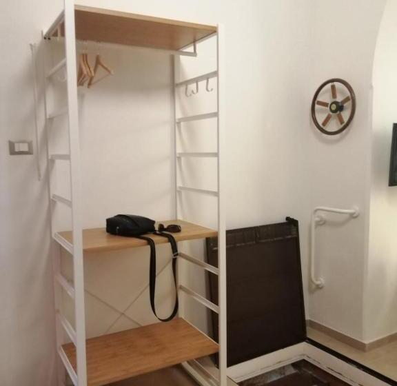 تختخواب و صبحانه Domus Case Vacanze Civico Del Mare