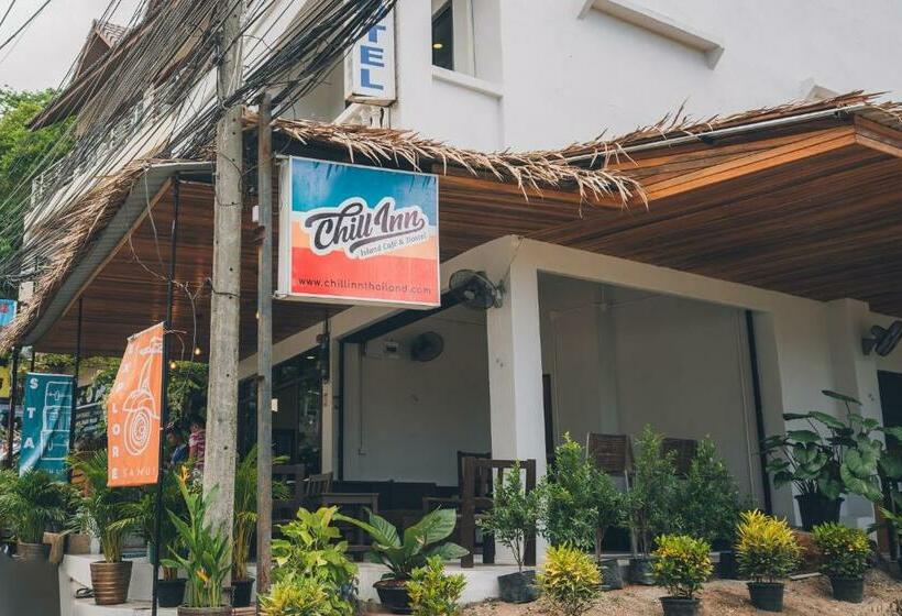 Vibes Samui Hostel And Cafe