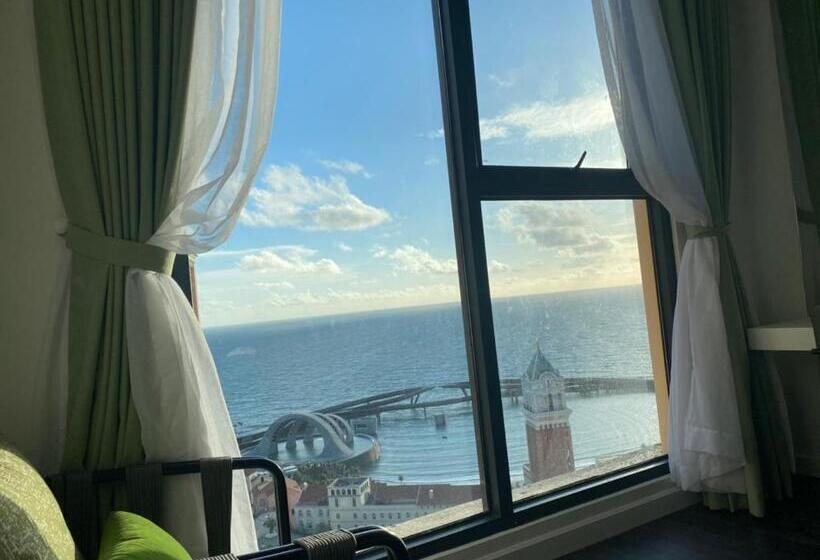 E3 Hillside Apartment Phú Quốc