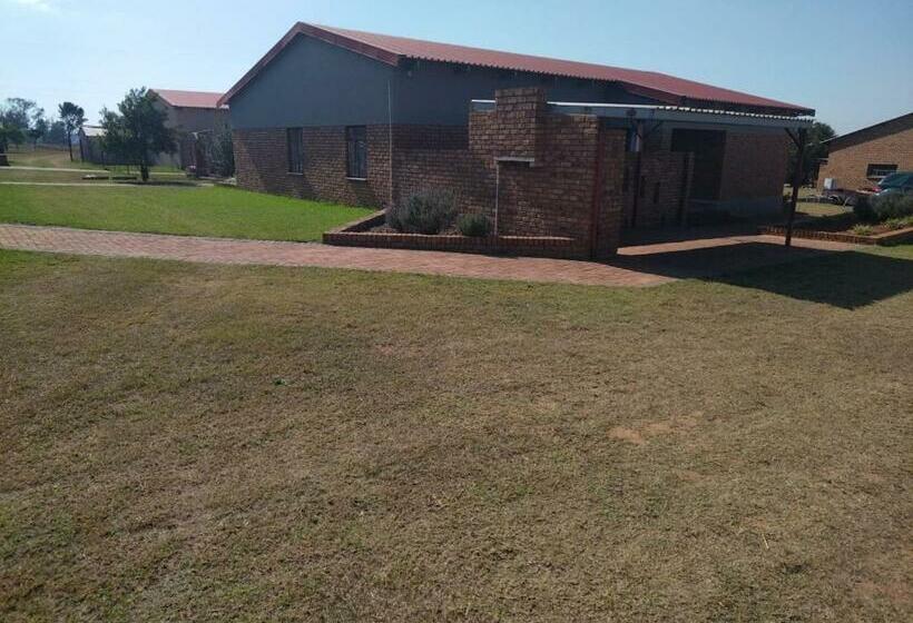 호텔 Kungwini Academy Centre