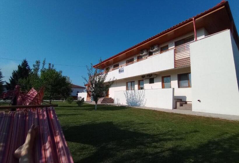 فندق Pestele Ca Odinioară