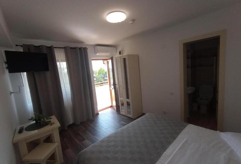 فندق Pestele Ca Odinioară