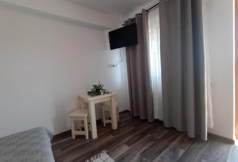 فندق Pestele Ca Odinioară