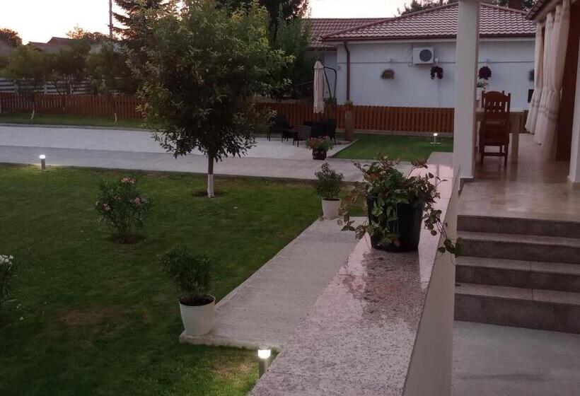 فندق Pestele Ca Odinioară