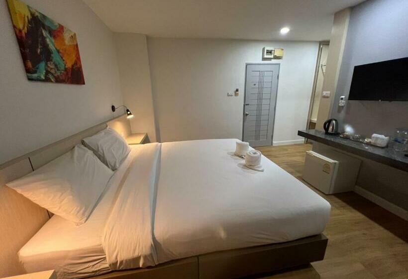 Отель เดอะรูม เรสสิเด้นท์ พิษณุโลก