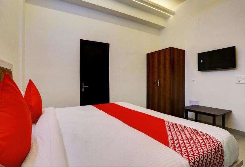 Flagship Hotel Umrao Inn