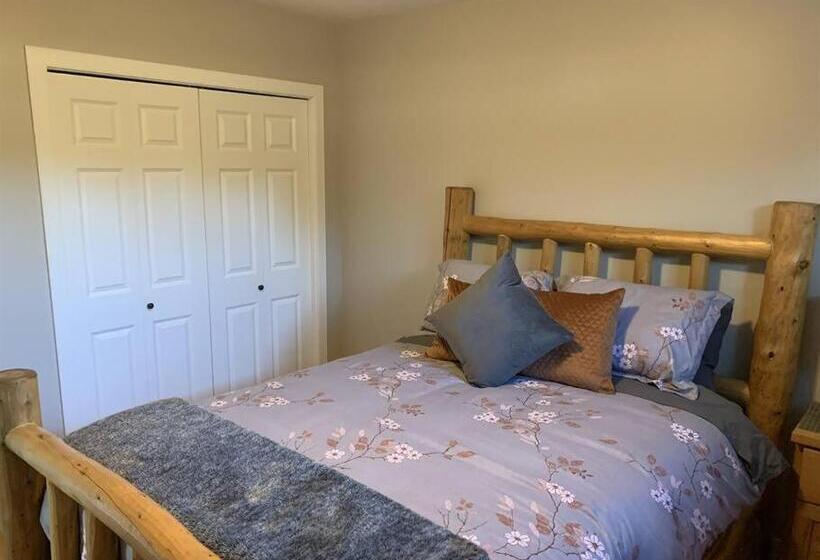 פנסיון Dragonfly Inn Loft & Walkout Suites