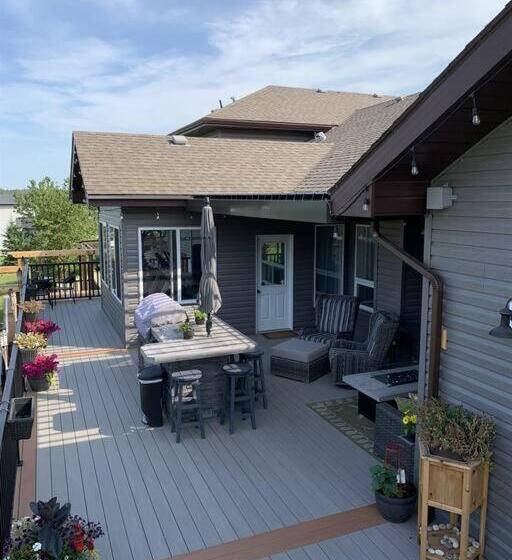 بنسيون Dragonfly Inn Walkout Suites