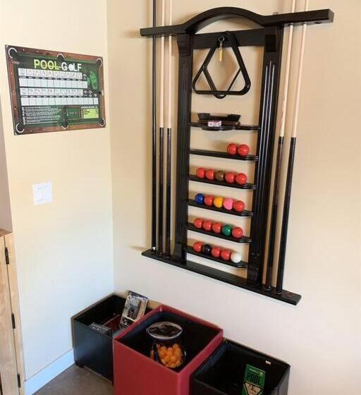 بنسيون Dragonfly Inn Walkout Suites