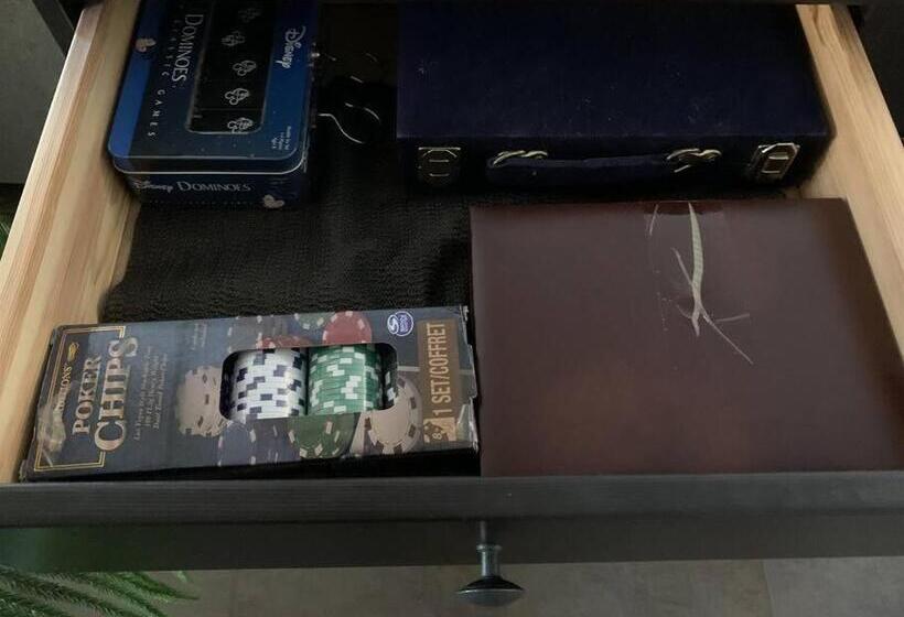 بنسيون Dragonfly Inn Walkout Suites