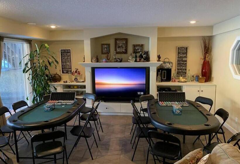 بنسيون Dragonfly Inn Walkout Suites