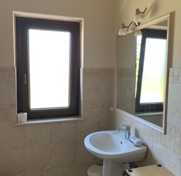 פנסיון Pagnani Guest House