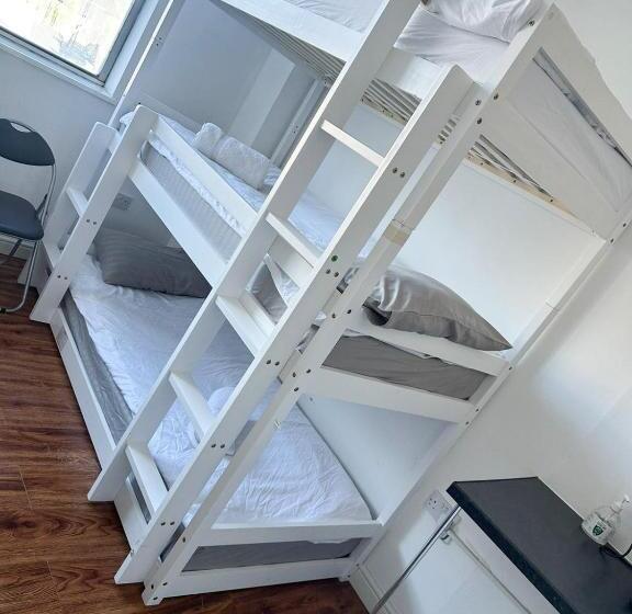 پانسیون 264 Rooms