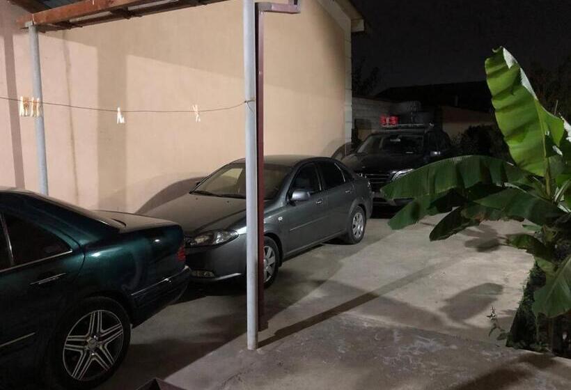 膳宿费 Sam Greenhouse Hostel