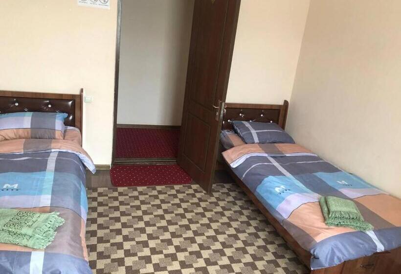 膳宿费 Sam Greenhouse Hostel